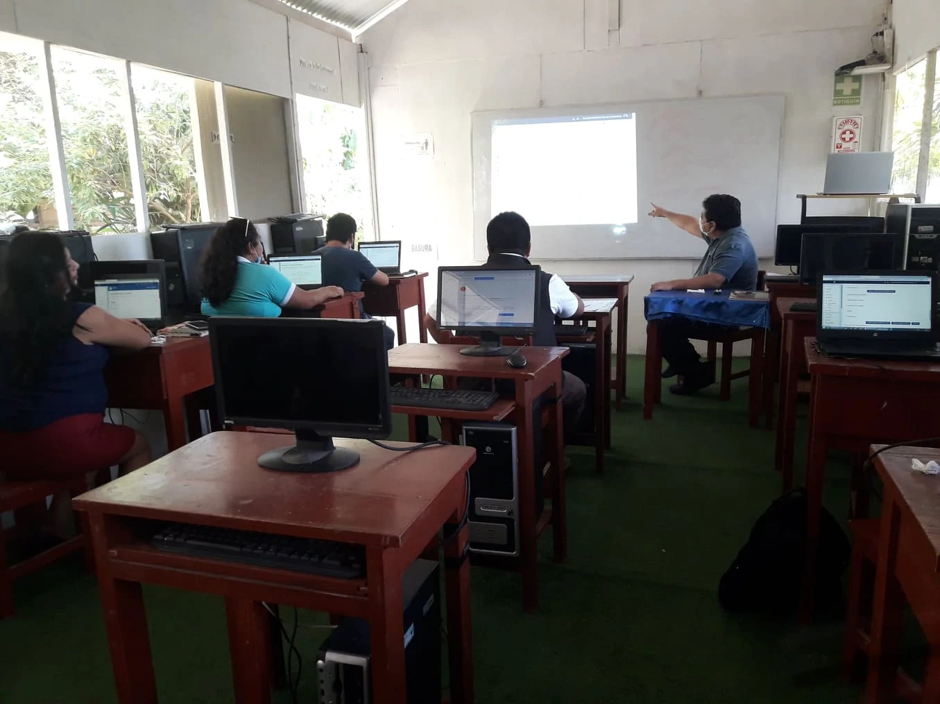 ATENCIÓN PERSONAL Y GRUPAL